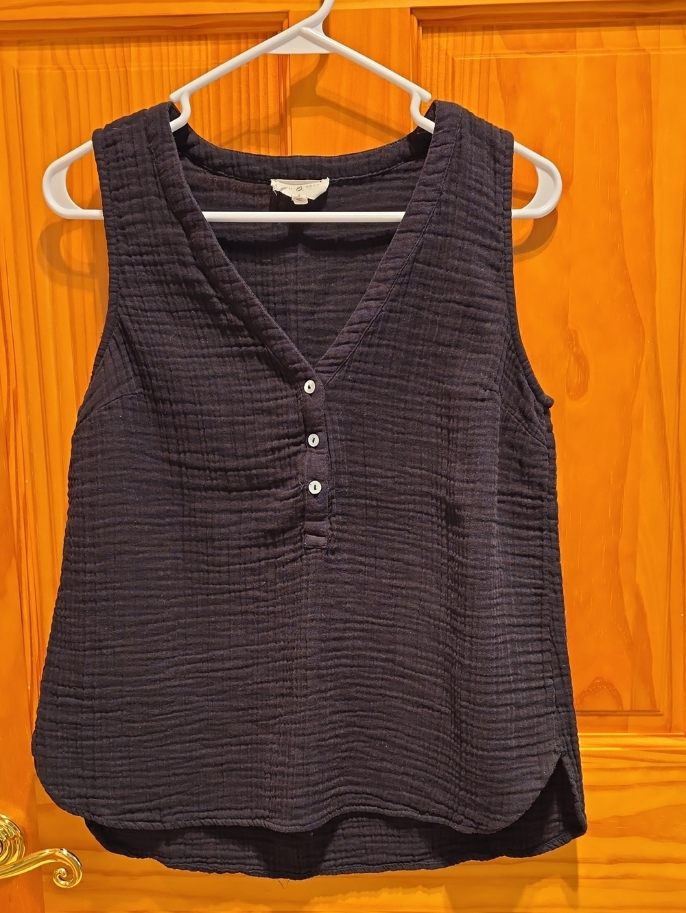 Lou & Grey Black Textured V-Neck Sleeveless Henley
